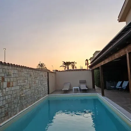 A Due Passi Dal Sole Guest house