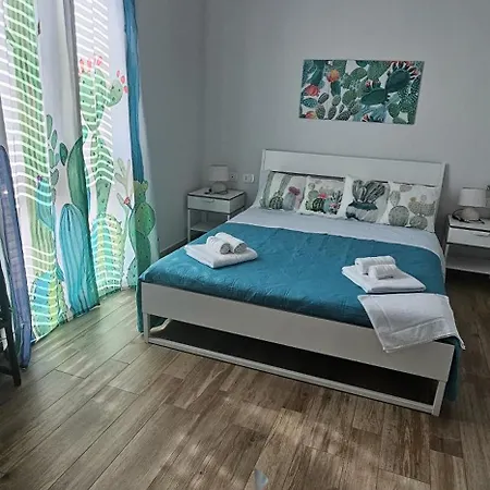 A Due Passi Dal Sole Πόρτο Εμπέντοκλε