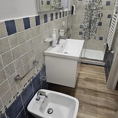 A Due Passi Dal Sole