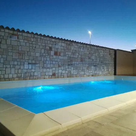 A Due Passi Dal Sole בית הארחה 3*