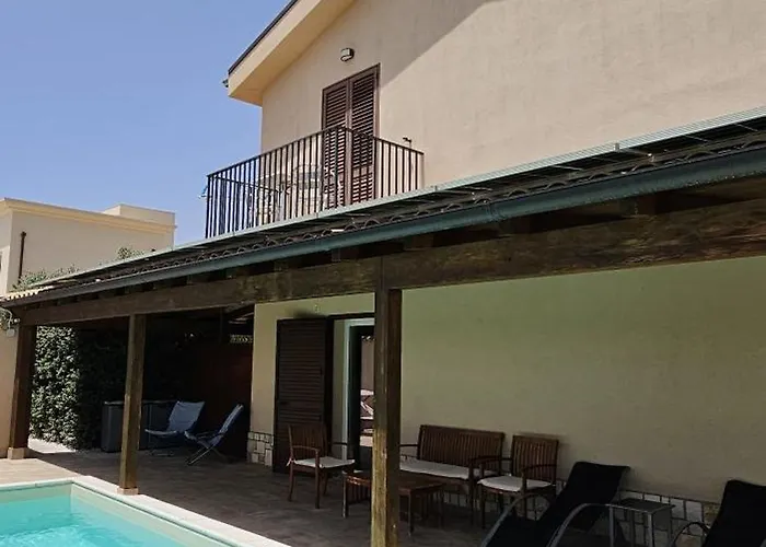 A Due Passi Dal Sole